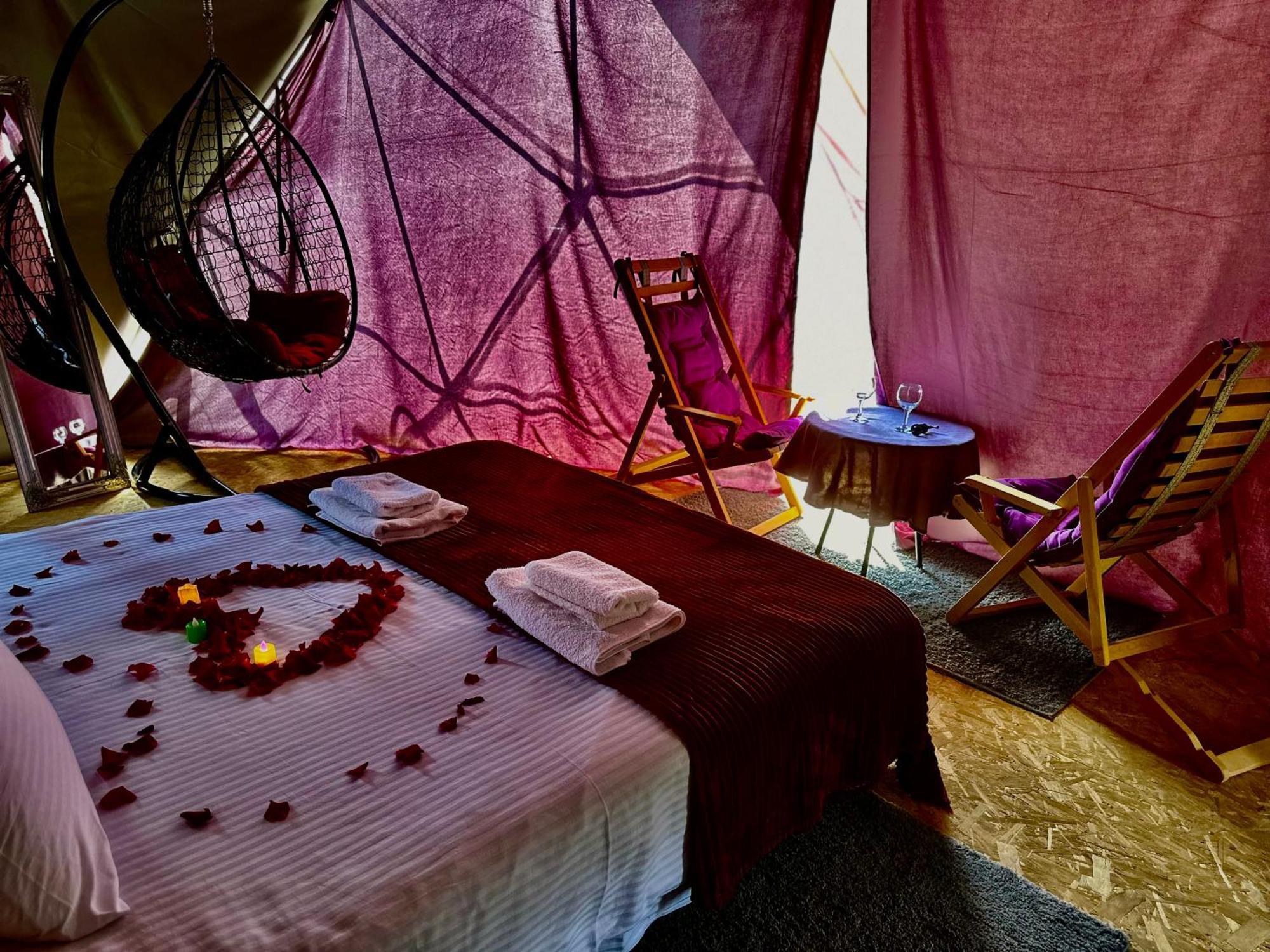 Vardzia Glamping Zewnętrze zdjęcie