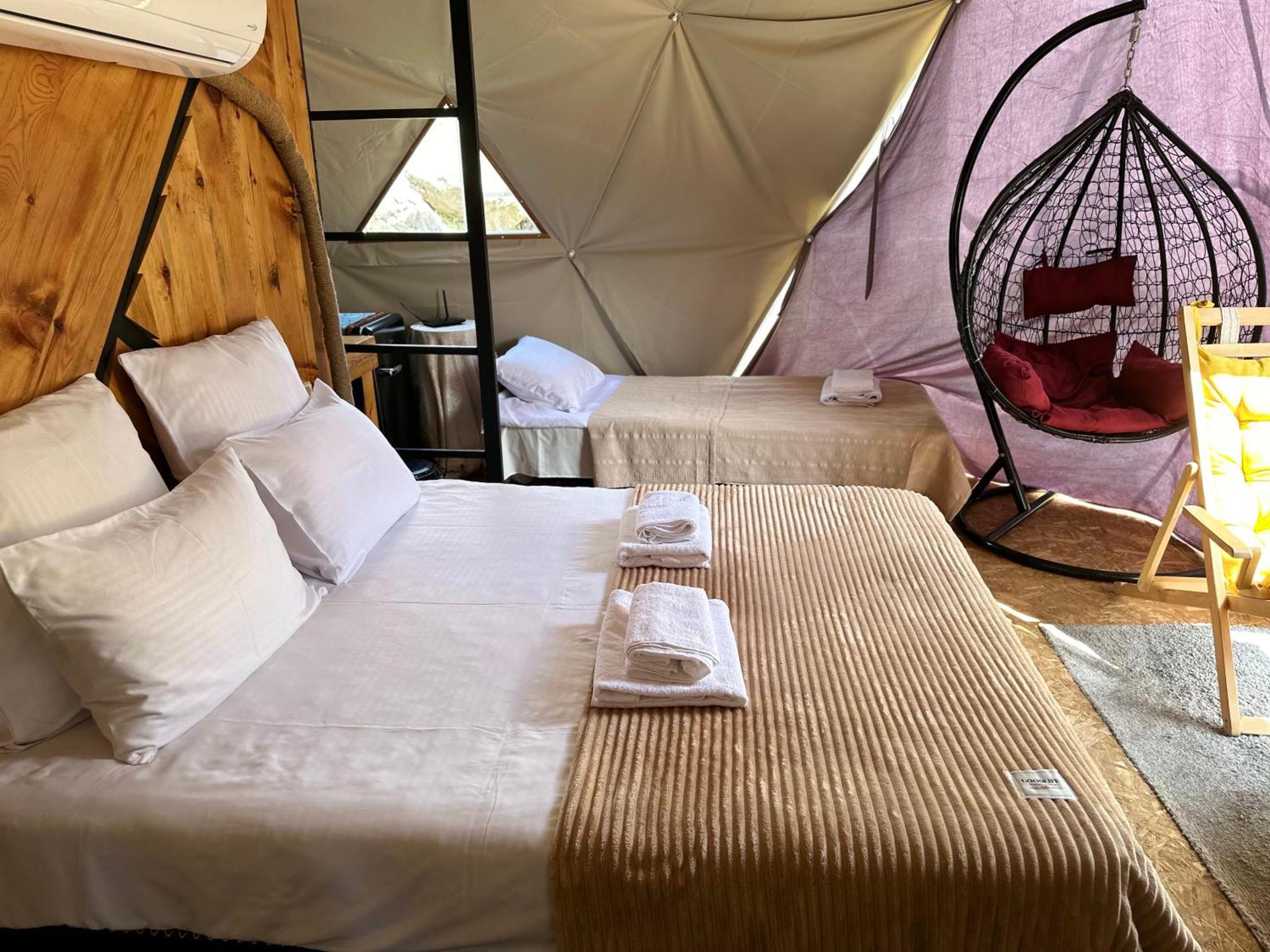 Vardzia Glamping Zewnętrze zdjęcie
